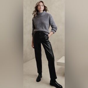 Banana‎ Republic HR Vegan Faux Leather Black Straight Leg Pants / SZ 6P